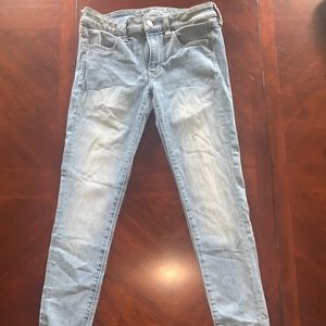 Women's American Eagle size 8 Jean's
